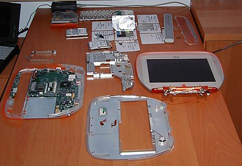 Zur Abschreckung: Ein in viele, viele Einzelteile zerlegtes iBook