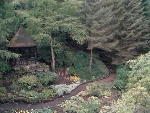 Pittencrieff Park