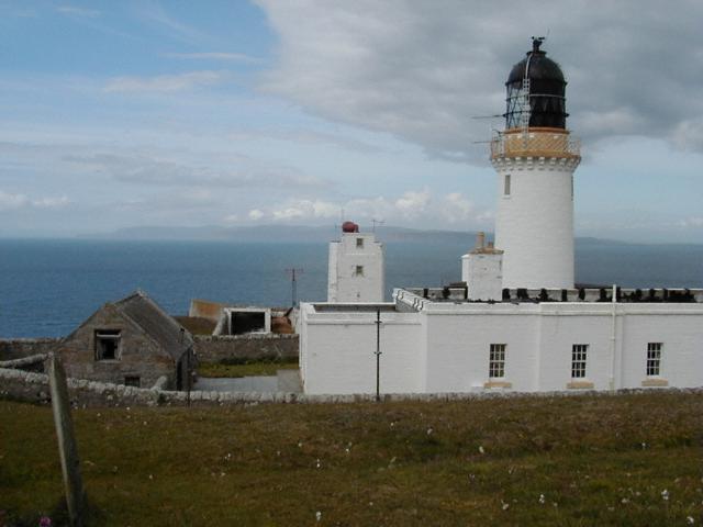 Leuchtturm am Dunnet Head (mit Blick auf die Orkney Islands)