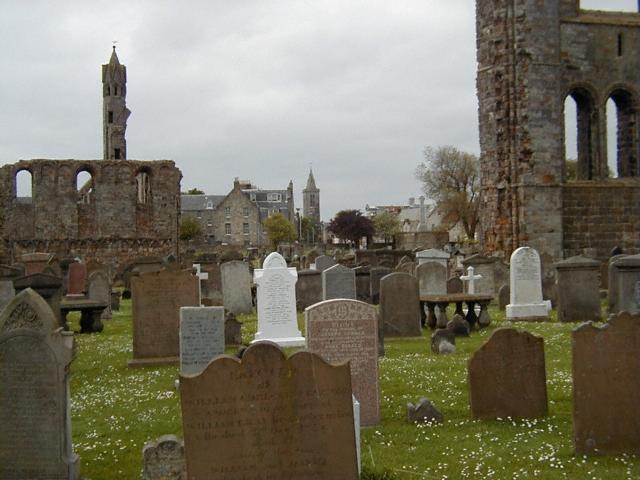 St. Andrews: View over the ruins of the Abbey to the city